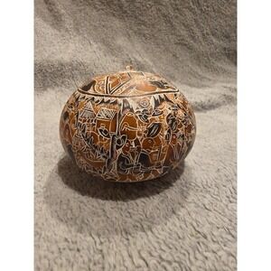 Vintage Peruvian Folk Art Gourd Hand Carved 2.5" Traditional Harvest Story